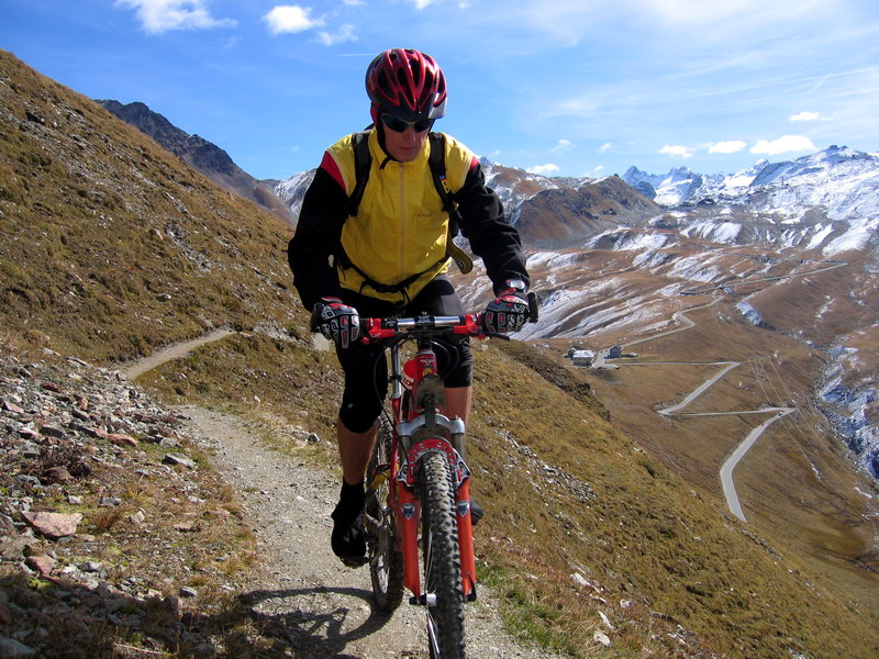 ronda-extreme-traily-troch-krajin